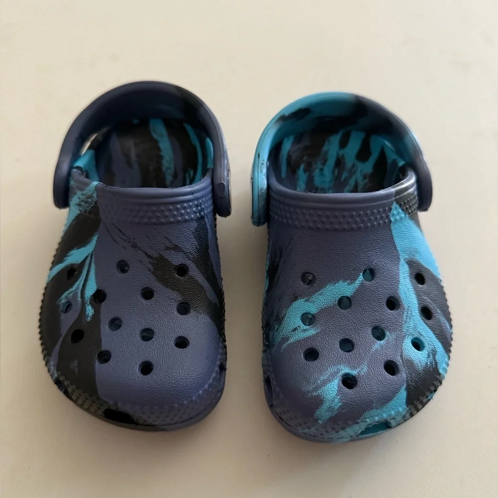 CROCS CLASSIC CLOG - KIDS Size C6 NWOT